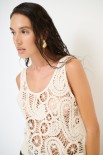 TOP CROP MACRAME BEIGE