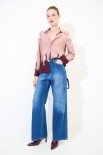 JEANS LARGO CON DETTAGLIO PORTAMARTELLO BLU