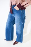 JEANS LARGO CON DETTAGLIO PORTAMARTELLO BLU
