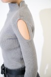 MAGLIA MEZZO COLLO COSTINA CUT OUT GRIGIO