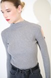 MAGLIA MEZZO COLLO COSTINA CUT OUT GRIGIO