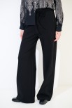 PANTALONE LARGO CON ELASTICO VITA TESSUTO DIAGONALE NERO