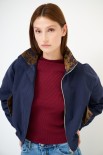 BOMBER CORTO CON INSERTI JACQUARD BLU