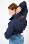 BOMBER CORTO CON INSERTI JACQUARD BLU