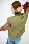 GILET OVER IMBOTTITO CON TASCONI DAVANTI OLIO