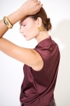 BLUSA COLLETTO SMANICATA VINO