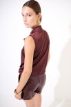BLUSA COLLETTO SMANICATA VINO