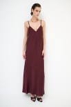 ABITO CON PIZZO IN TINTA VINO