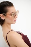 TOP CON PIZZO IN TINTA VINO