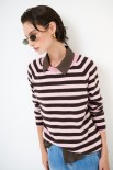 MAGLIA SCOLLO BARCHETTA RIGA CON BORDI LUREX MORO/ROSA