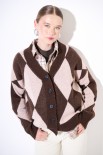 CARDIGAN OVER ROMBI CON BOTTONI GIOIELLO MORO/ROSA