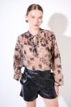 BLUSA AMPIA CON SCOLLO V SOVRAPPOSTO STAMPA BEIGE
