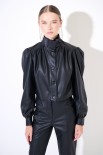GIUBBOTTO ECOPELLE CON INCRESPATURA SPALLE NERO