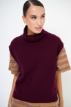 GILET COLLO ALTO CON SPACCHI LANA CACHEMIRE VINO
