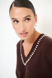 MAGLIA SCOLLO V STRASS LANA CACHEMIRE COFFEE