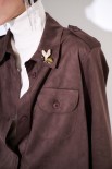 CAMICIA BOTTONI IN TINTA CON SPILLA MORO