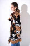 GIACCA KIMONO IN MAGLIA CON CINTURA DISEGNO PAISLEY CAMMELLO
