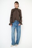 BLUSA CON ROUCHES MANICA CIOCCOLATO