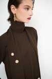BLUSA CON SCOLLO DT E ORECCHINI MORO