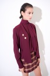 BLUSA CON SCOLLO DT E ORECCHINI VINO