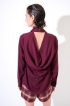 BLUSA CON SCOLLO DT E ORECCHINI VINO