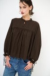 BLUSA CON BRACCIALI MANICHE MORO