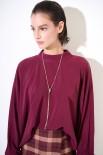 BLUSA APERTA DIETRO CON COLLANA FILO ORO VINO
