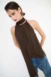 TOP SMANICATO CON FOULARD COLLO MORO