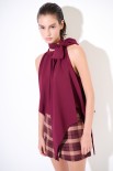 TOP SMANICATO CON FOULARD COLLO VINO