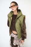 GILET TRAPUNTA CON CAPPUCCIO MILITARE
