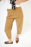 PANTALONE CARROT GABARDINA TINTO CAPO BAMBOO