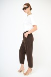 PANTALONE CARROT GABARDINA TINTO CAPO MORO