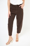 PANTALONE CARROT GABARDINA TINTO CAPO MORO
