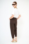 PANTALONE CARROT GABARDINA TINTO CAPO MORO