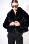GIACCA CORTA ECO FUR PELO LUNGO COLLO SCIALLATO NERO