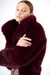 GIACCA CORTA ECO FUR PELO LUNGO COLLO SCIALLATO VINO