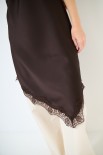 ABITO CON PIZZO A CONTRASTO MORO