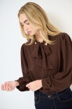 BLUSA CON FIOCCO MORO