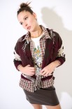 CARDIGAN CORTO CON FRANGE DIS. ETNICO VINO