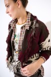 CARDIGAN CORTO CON FRANGE DIS. ETNICO VINO
