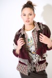 CARDIGAN CORTO CON FRANGE DIS. ETNICO VINO
