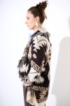 GIACCA KIMONO IN MAGLIACON CINTURA DISEGNO PAISLEY BURRO