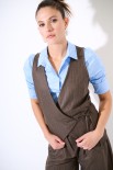 GILET CON CHIUSURA FIOCCO + SPILLA MORO