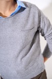 MAGLIA CON TASCA GRIGIO MEDIO