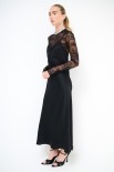 ABITO LUNGO RASO CON PIZZO NERO