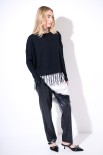 MAGLIA CROP CON FRANGE NERO