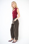 TOP SCOLLATO DAVANTI CON COLLO COSTINA BORDEAUX