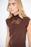 TOP SCOLLATO DAVANTI CON COLLO COSTINA MORO