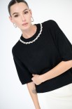 MAGLIA MEZZA MANICA CON GIROCOLLO GIOIELLO NERO