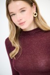 MAGLIA COLLO ALTO CON LUREX BORDEAUX